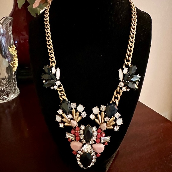 J. Crew Jewelry - J Crew Black and Gold Statement Necklace  VTG EUG
